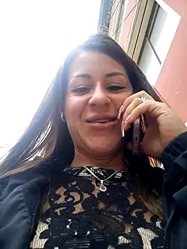 NicolAnderson online show from March 20, 2025, 2:21 pm