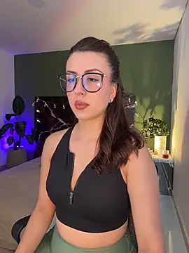 EmaSaenz online show from March 12, 2026, 8:46 pm