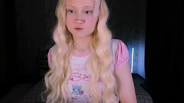 Snapshot of MariaMango chatting on November 12, 2025, 1:10 am MariaMango online show from November 12, 2025, 1:10 am