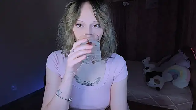 Snapshot of MariaMango chatting on August 7, 2026, 2:17 am MariaMango online show from August 7, 2026, 2:17 am