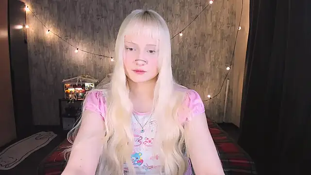 Snapshot of MariaMango chatting on November 23, 2025, 12:09 am MariaMango online show from November 23, 2025, 12:09 am