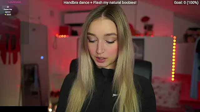 Alexis   Texas online show from October 24, 2025, 6:07 pm