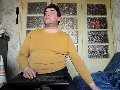 Snapshot of sympatrique chatting on March 22, 2025, 3:53 pm sympatrique online show from March 22, 2025, 3:53 pm