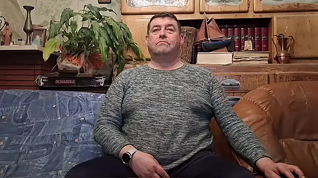 Snapshot of sympatrique chatting on November 9, 2025, 6:12 pm sympatrique online show from November 9, 2025, 6:12 pm