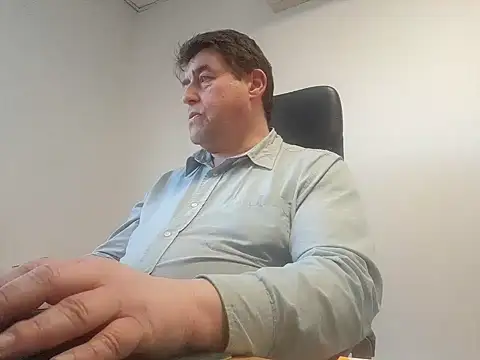 Snapshot of sympatrique chatting on February 18, 2025, 3:41 pm sympatrique online show from February 18, 2025, 3:41 pm