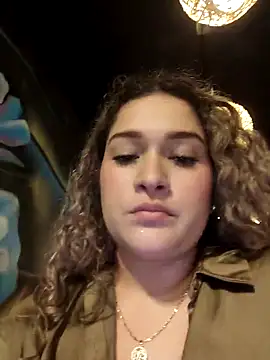 Snapshot of Sara_smiiith211 chatting on April 28, 2026, 2:27 am Sara smiiith211 online show from April 28, 2026, 2:27 am