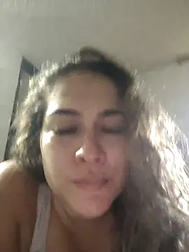 Snapshot of Sara_smiiith211 chatting on May 8, 2026, 10:24 pm Sara smiiith211 online show from May 8, 2026, 10:24 pm