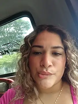 Snapshot of Sara_smiiith211 chatting on April 4, 2026, 4:35 pm Sara smiiith211 online show from April 4, 2026, 4:35 pm