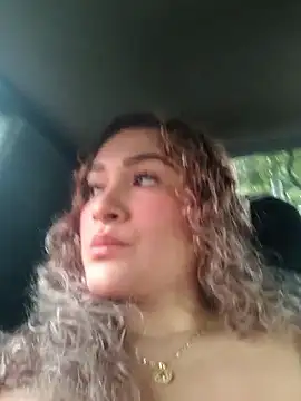 Sara smiiith211 online show from February 25, 2026, 5:02 pm