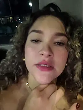 Snapshot of Sara_smiiith211 chatting on May 2, 2026, 11:54 pm Sara smiiith211 online show from May 2, 2026, 11:54 pm