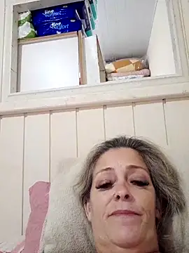 marcialoira online show from November 8, 2025, 3:15 pm