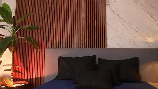 Snapshot of Amelia_Rouse chatting on October 29, 2025, 9:14 pm Amelia Rouse online show from October 29, 2025, 9:14 pm