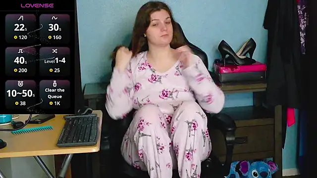 Snapshot of TreeJeanne chatting on November 28, 2025, 12:55 am TreeJeanne online show from November 28, 2025, 12:55 am