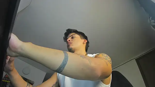 Snapshot of charlie_hotxxx chatting on January 13, 2025, 12:41 am charlie hotxxx online show from January 13, 2025, 12:41 am