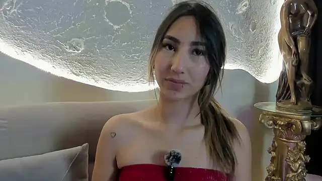 Snapshot of _Emma_Valka chatting on November 6, 2025, 1:59 pm Emma Valka online show from November 6, 2025, 1:59 pm