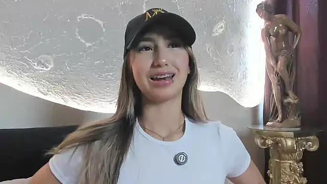 Snapshot of _Emma_Valka chatting on September 20, 2025, 3:17 pm Emma Valka online show from September 20, 2025, 3:17 pm