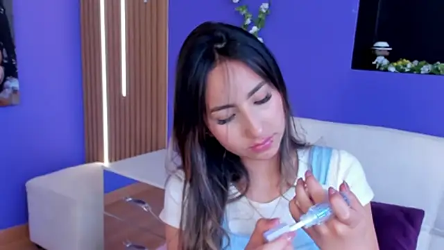 Snapshot of _Emma_Valka chatting on November 26, 2025, 6:52 pm Emma Valka online show from November 26, 2025, 6:52 pm