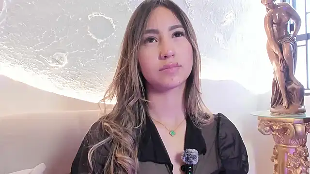 Snapshot of _Emma_Valka chatting on October 19, 2025, 7:38 pm Emma Valka online show from October 19, 2025, 7:38 pm