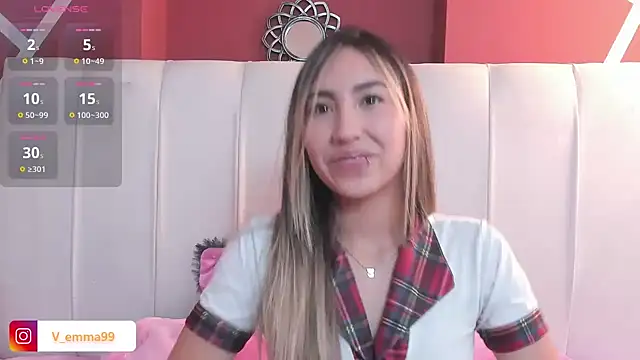 Snapshot of _Emma_Valka chatting on February 20, 2025, 7:41 pm Emma Valka online show from February 20, 2025, 7:41 pm