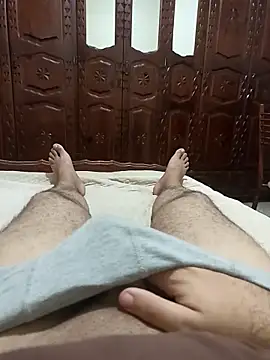 Hot Boy 2004 online show from September 23, 2025, 1:01 am