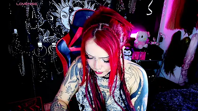 jannaink  online show from May 13, 2026, 3:41 pm