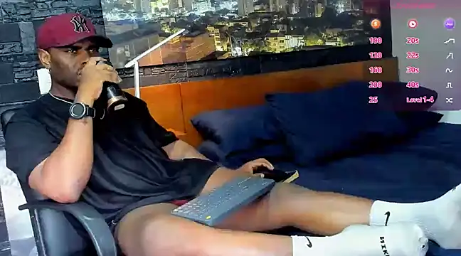 thomas santtos1 online show from March 15, 2025, 9:38 pm