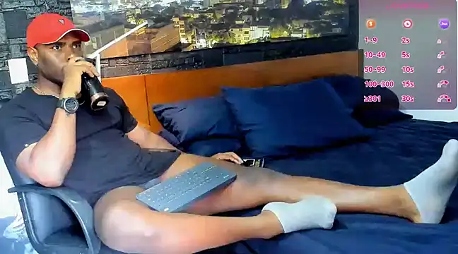 thomas santtos1 online show from February 20, 2025, 7:41 pm