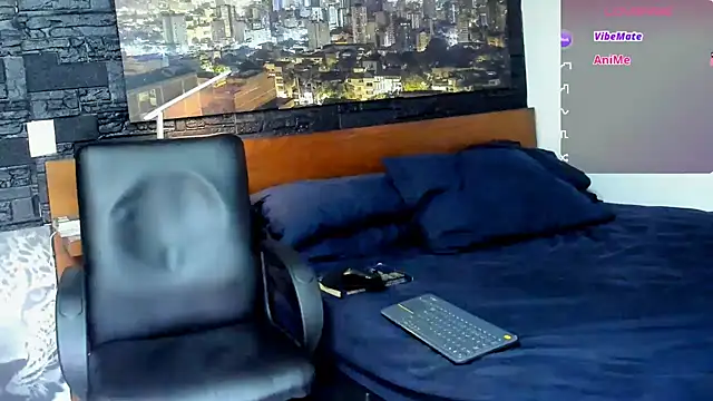 thomas santtos1 online show from March 20, 2025, 7:57 pm
