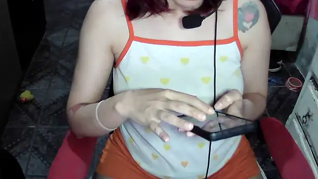 Snapshot of ManuEscarlate13 chatting on November 7, 2025, 5:45 am ManuEscarlate13 online show from November 7, 2025, 5:45 am