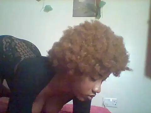 Snapshot of Queeen_model chatting on March 17, 2026, 9:29 pm Queeen model online show from March 17, 2026, 9:29 pm