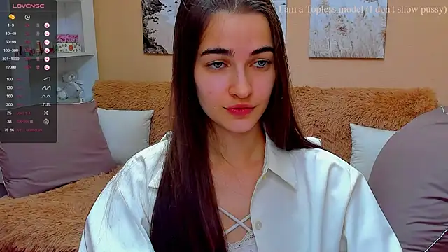 Snapshot of AstoriyaNight chatting on March 14, 2025, 11:12 am AstoriyaNight online show from March 14, 2025, 11:12 am