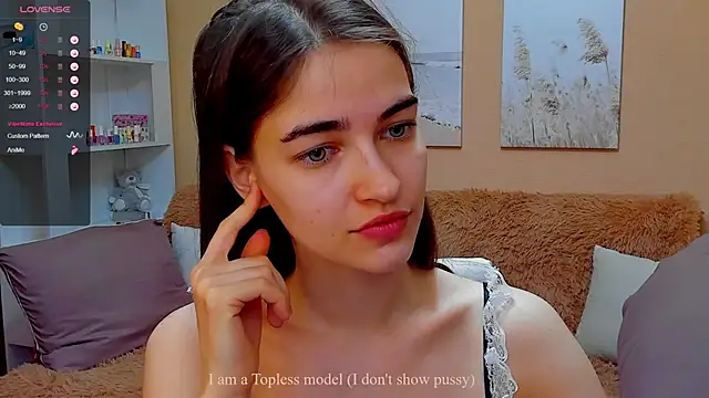 Snapshot of AstoriyaNight chatting on March 22, 2025, 4:24 am AstoriyaNight online show from March 22, 2025, 4:24 am