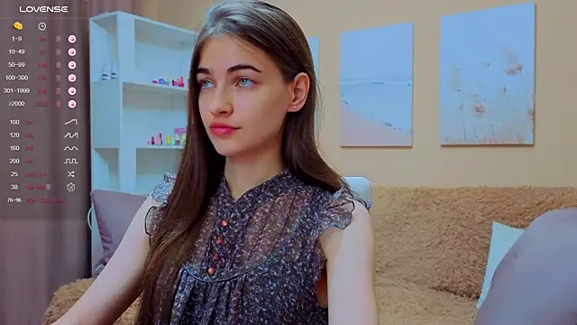 Snapshot of AstoriyaNight chatting on September 9, 2025, 10:25 am AstoriyaNight online show from September 9, 2025, 10:25 am