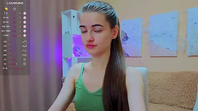 Snapshot of AstoriyaNight chatting on November 6, 2025, 5:00 am AstoriyaNight online show from November 6, 2025, 5:00 am