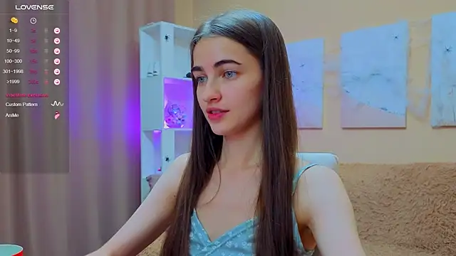 Snapshot of AstoriyaNight chatting on November 7, 2025, 4:22 pm AstoriyaNight online show from November 7, 2025, 4:22 pm