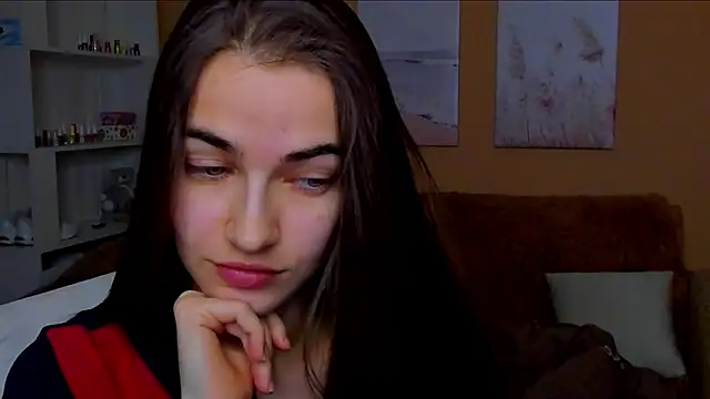 Snapshot of AstoriyaNight chatting on March 5, 2025, 5:39 pm AstoriyaNight online show from March 5, 2025, 5:39 pm