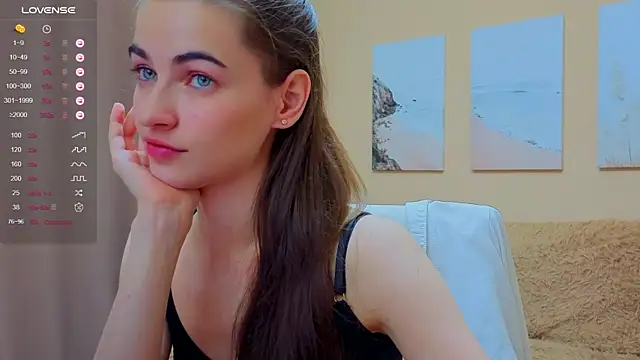 Snapshot of AstoriyaNight chatting on October 11, 2025, 4:19 pm AstoriyaNight online show from October 11, 2025, 4:19 pm