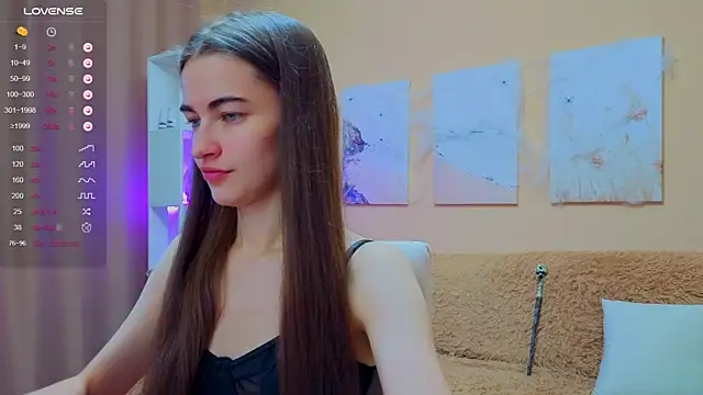 Snapshot of AstoriyaNight chatting on November 2, 2025, 4:28 am AstoriyaNight online show from November 2, 2025, 4:28 am