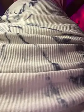 Snapshot of Cherrytowild chatting on October 17, 2025, 5:33 am Cherrytowild online show from October 17, 2025, 5:33 am