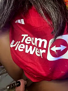 Snapshot of Cherrytowild chatting on October 20, 2025, 8:53 pm Cherrytowild online show from October 20, 2025, 8:53 pm