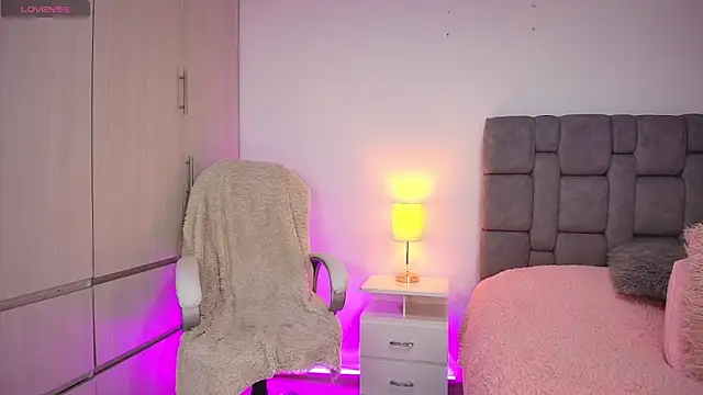 MariianaGomez online show from February 2, 2025, 6:20 pm