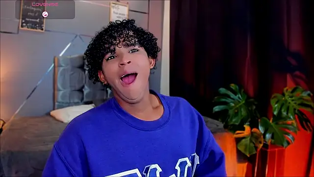 Noah Smith04 online show from November 17, 2025, 12:20 pm