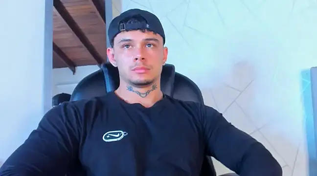 Snapshot of NoahhBrown chatting on March 6, 2025, 3:13 am NoahhBrown online show from March 6, 2025, 3:13 am