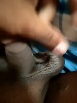 raj0592 online show from March 12, 2025, 3:35 am