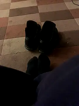 footsy35 online show from December 21, 2025, 6:48 am