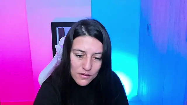 Saskyaa online show from March 15, 2025, 3:37 pm