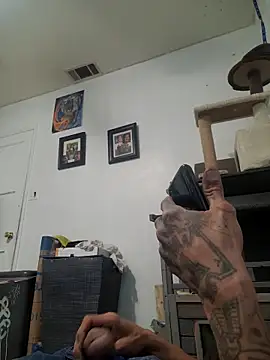 LongDickZee562 online show from November 26, 2025, 9:59 pm