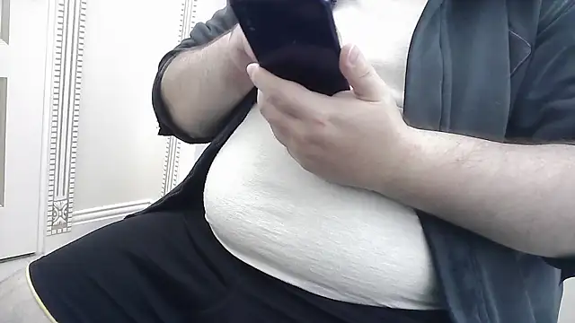 KIZLAZIMYaa online show from October 18, 2025, 2:41 pm