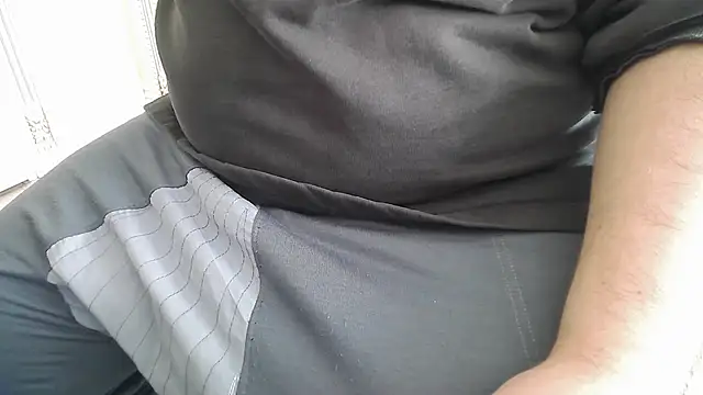 KIZLAZIMYaa online show from October 15, 2025, 5:39 am