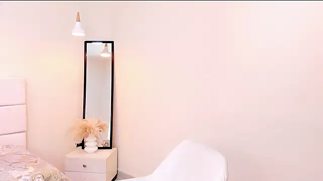 Snapshot of your_khloe chatting on March 20, 2026, 1:56 pm your khloe online show from March 20, 2026, 1:56 pm